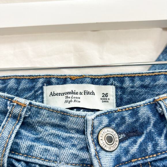 Abercrombie & Fitch The Loose High Rise Jeans Blue Denim Size 26 Women’s EUC - Picture 3 of 8